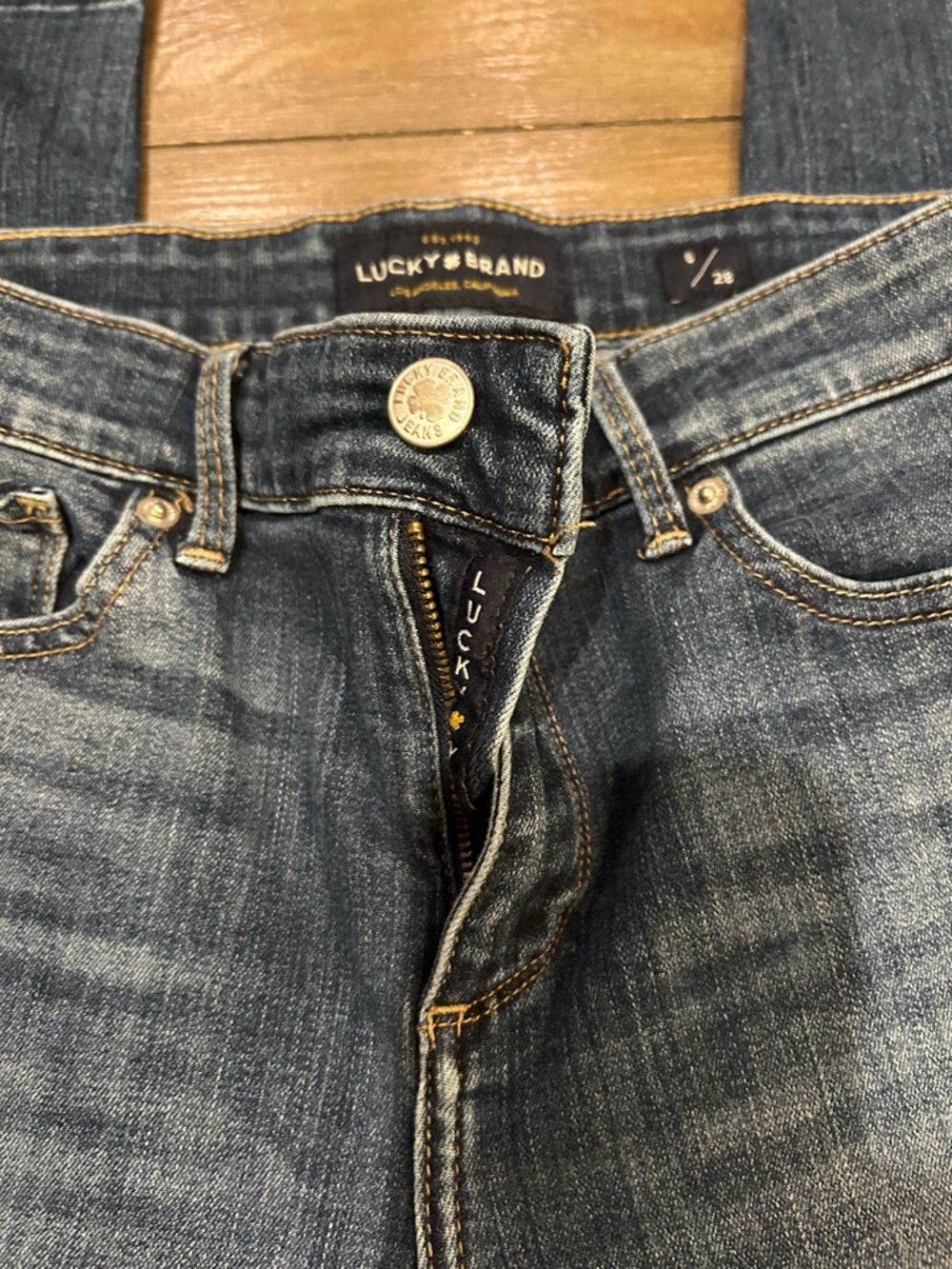 Lucky Brand Raw Hem Skinny Jeans Dark Wash Stretch Denim Size 6/28 - Picture 3 of 6